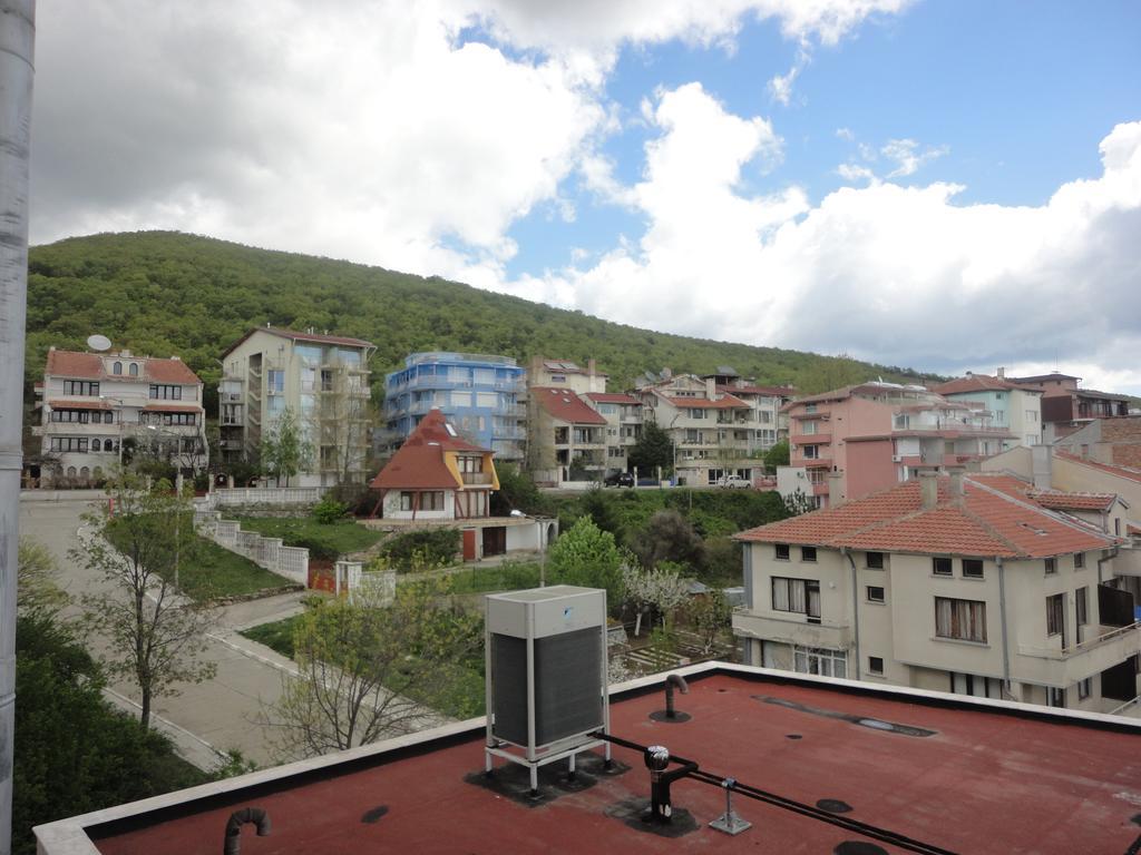 圣弗拉斯卢巴之家旅馆公寓 外观 照片