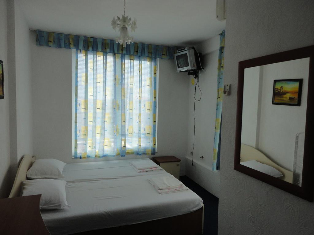 圣弗拉斯卢巴之家旅馆公寓 客房 照片